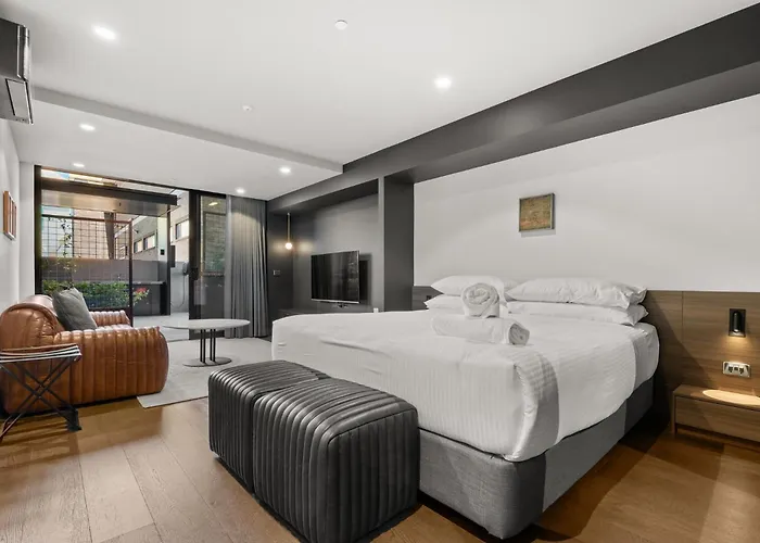 Convenient Braddon Studio With Parking